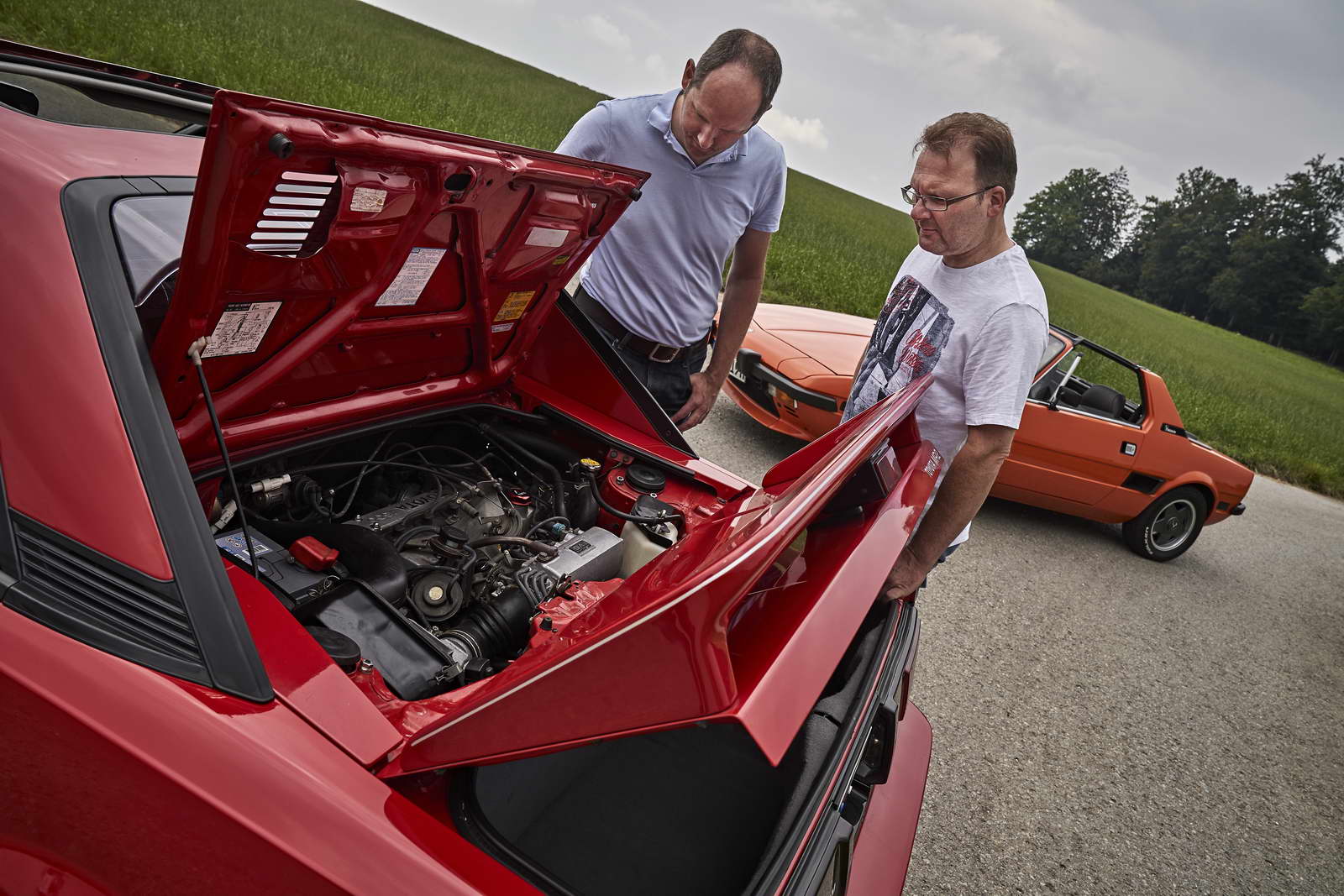Toyota MR2 vs Fiat X 15